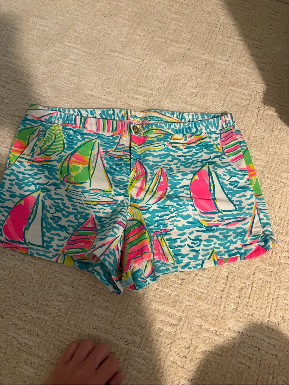 Lilly Pulitzer you gotta regatta shorts size 4